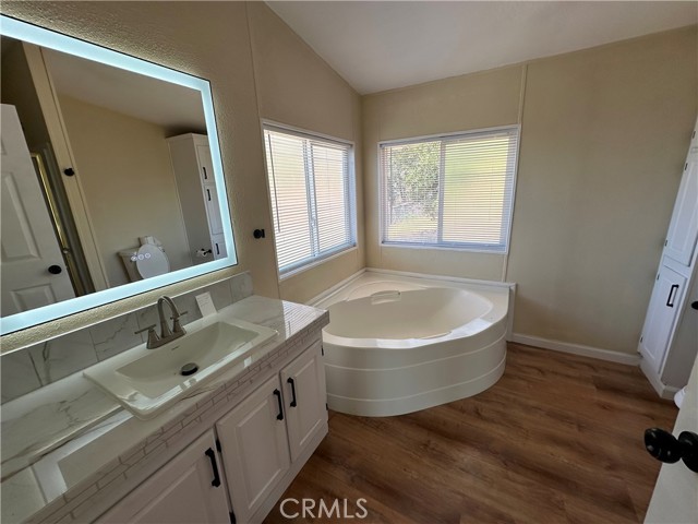 280 Henderson Drive, Clearlake Oaks CA: https://media.crmls.org/medias/b9a6e6a9-c539-432b-837c-ac2ad3bbb65f.jpg