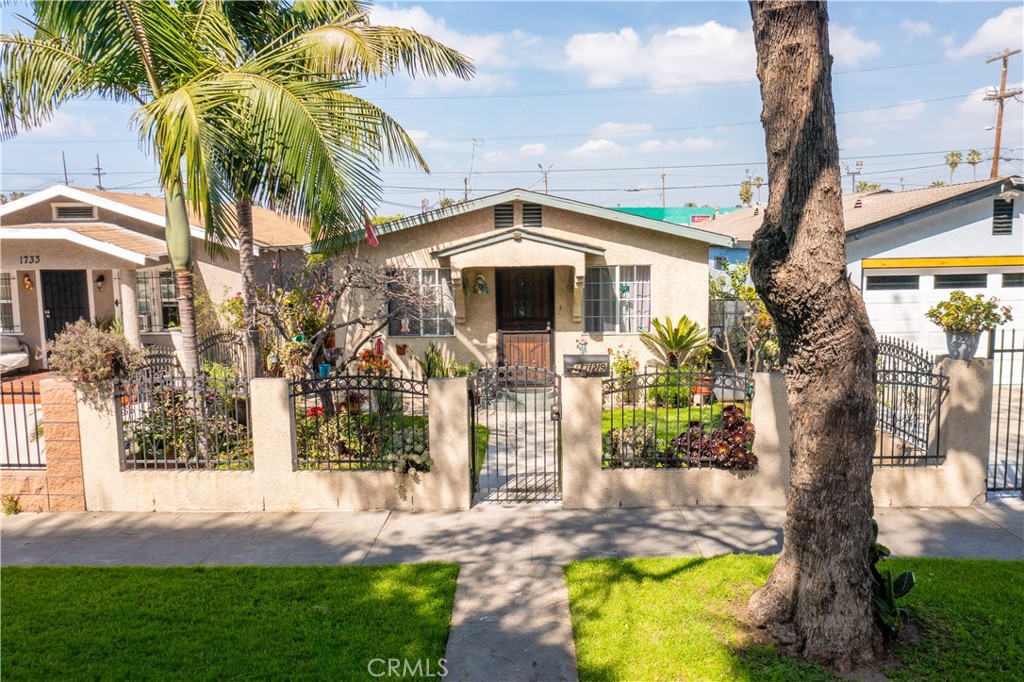 1729 W 59th Place