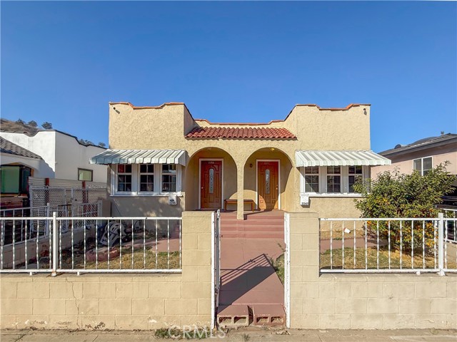 Detail Gallery Image 1 of 1 For 2245 Fernleaf St, Los Angeles,  CA 90031 - 2 Beds | 2 Baths