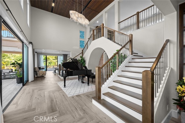 Detail Gallery Image 9 of 62 For 107 Clear Falls, Irvine,  CA 92602 - 5 Beds | 5/1 Baths