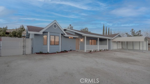 Detail Gallery Image 1 of 39 For 57440 Airway Ct, Yucca Valley,  CA 92284 - 3 Beds | 2 Baths