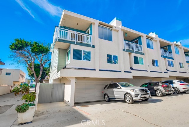 Detail Gallery Image 7 of 74 For 669 W 40th St #4,  San Pedro,  CA 90731 - 3 Beds | 2/1 Baths