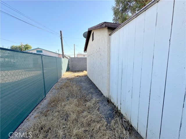 Detail Gallery Image 19 of 20 For 517 Palm Way, Needles,  CA 92363 - 2 Beds | 1 Baths