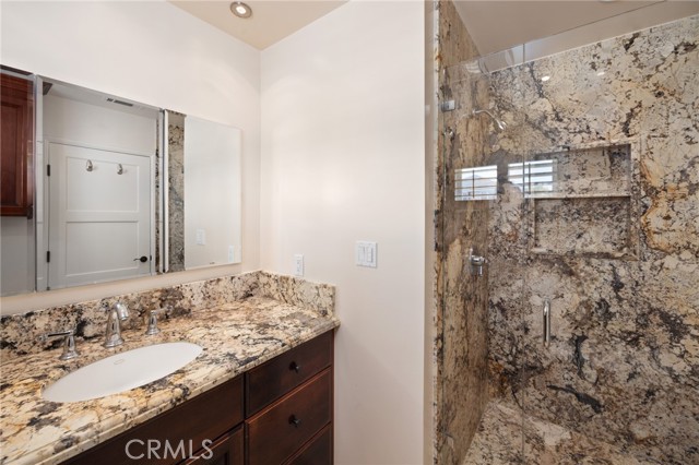 160 Mauna Loa Drive, Monrovia CA: https://media.crmls.org/medias/b9a8ab1d-82d8-4409-847f-bd3f5f4c758a.jpg