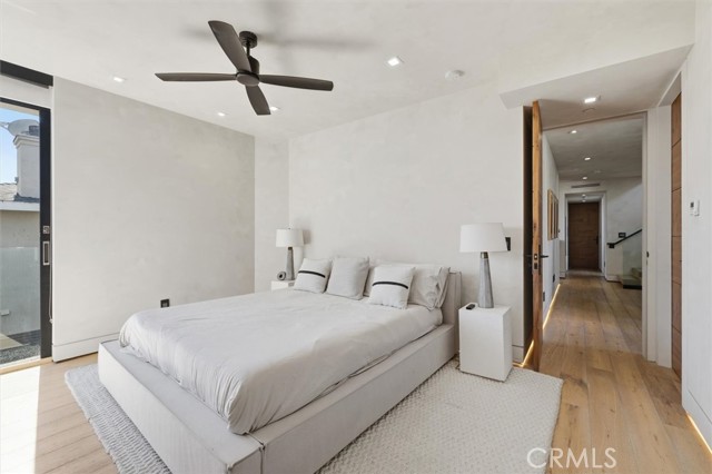 Detail Gallery Image 47 of 62 For 750 California Ave, Venice,  CA 90291 - 4 Beds | 4 Baths