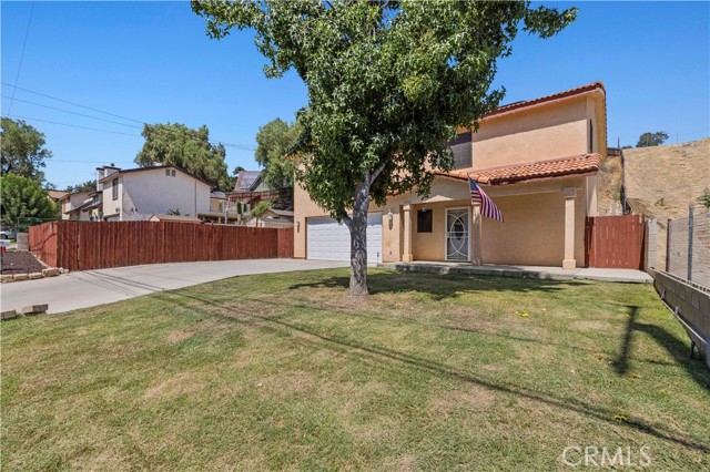 30045 Marvin Avenue, Castaic CA: https://media.crmls.org/medias/b9a8f485-c0a1-4311-ae2a-61098235f4dc.jpg