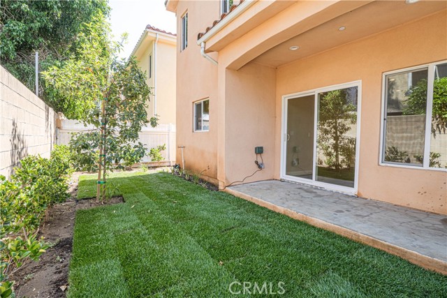 9246 Cedros Avenue, Panorama City CA: https://media.crmls.org/medias/b9a9ef59-036d-4e90-ac0c-4904f49ca98f.jpg