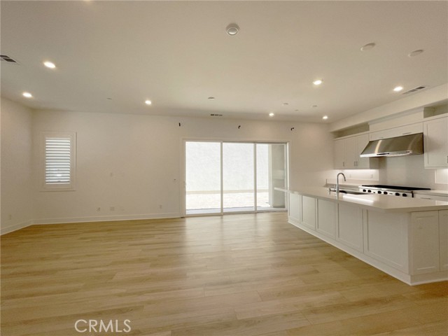 Detail Gallery Image 4 of 40 For 105 Sawbuck, Irvine,  CA 92618 - 4 Beds | 3/1 Baths