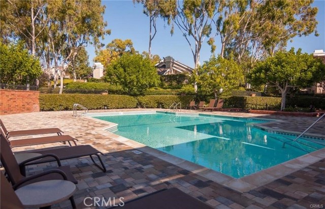 17 Elderberry, Irvine CA: https://media.crmls.org/medias/b9ab6ee3-829a-4100-84c0-fcd2ec4abf37.jpg