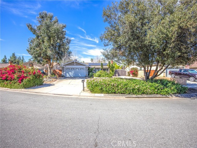 Detail Gallery Image 3 of 47 For 1539 Robyn, Redlands,  CA 92374 - 4 Beds | 2 Baths