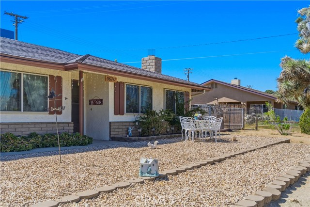 Detail Gallery Image 4 of 44 For 56711 Joshua, Yucca Valley,  CA 92284 - 3 Beds | 2 Baths