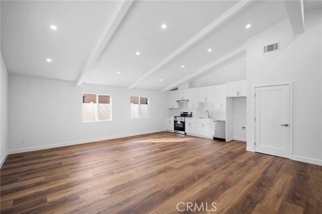 Detail Gallery Image 4 of 19 For 13012 Hartland, North Hollywood,  CA 91605 - 2 Beds | 1 Baths