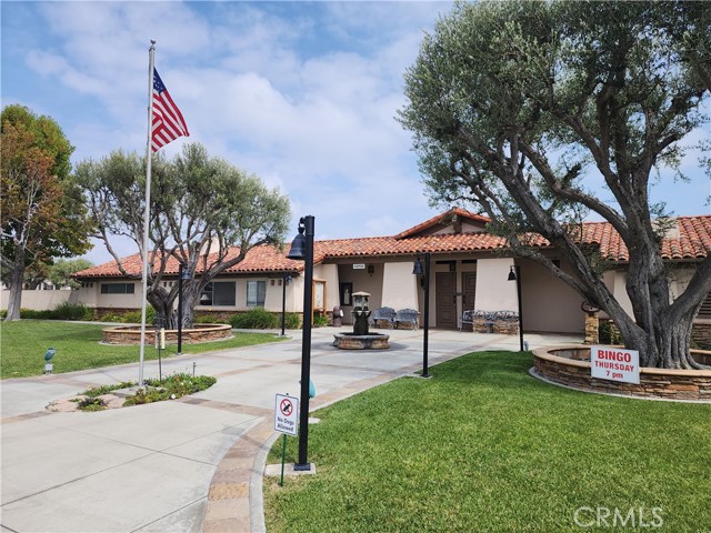 Detail Gallery Image 37 of 51 For 16222 Monterey Ln #107,  Huntington Beach,  CA 92649 - 2 Beds | 2 Baths