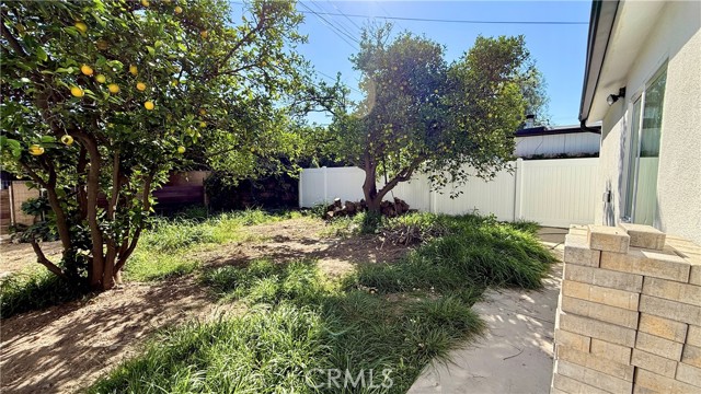 Detail Gallery Image 8 of 8 For 17440 Horace St, Granada Hills,  CA 91344 - 1 Beds | 1 Baths