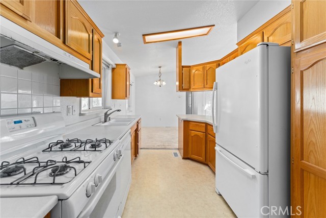 Detail Gallery Image 17 of 56 For 15111 Pipeline Ave #34,  Chino Hills,  CA 91709 - 2 Beds | 2 Baths