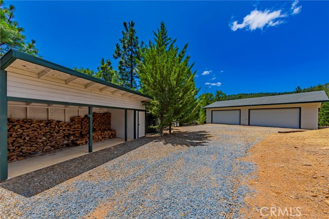 53235 Finegold Creek Court, North Fork CA: https://media.crmls.org/medias/b9ad43bd-3e7c-44e8-9ba1-f1401c4280d3.jpg