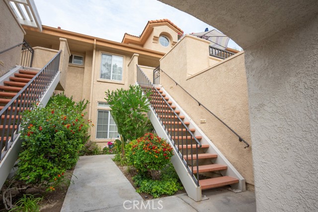 Image 29 of 35 For 25847 Mcbean Pkwy  25