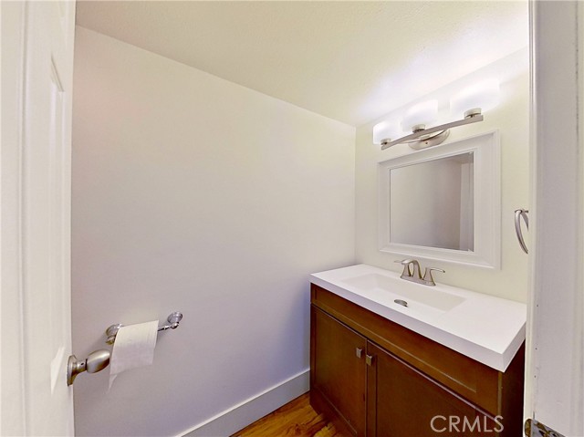 Detail Gallery Image 10 of 19 For 27464 Country Glen, Agoura Hills,  CA 91301 - 2 Beds | 1/1 Baths