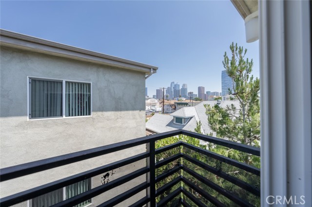 Detail Gallery Image 19 of 30 For 1538 11th, Los Angeles,  CA 90015 - 3 Beds | 2 Baths