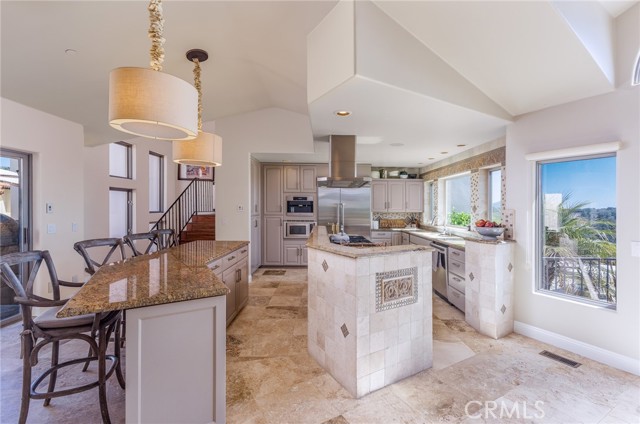 515 Windermere Lane, Arroyo Grande CA: https://media.crmls.org/medias/b9afc488-7576-4d1a-8438-3995b8b04376.jpg