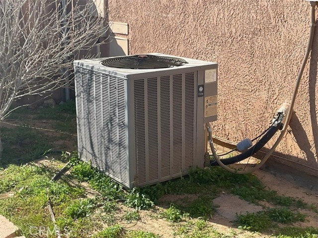 Detail Gallery Image 11 of 40 For 9628 7th, Victorville,  CA 92392 - 5 Beds | 3 Baths