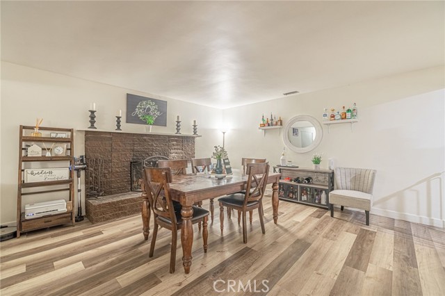 Detail Gallery Image 5 of 26 For 9268 Beech, Fontana,  CA 92335 - 3 Beds | 2 Baths