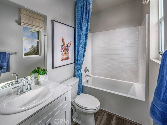 Detail Gallery Image 3 of 19 For 1485 Thunder Ct, Pomona,  CA 91768 - 3 Beds | 3 Baths