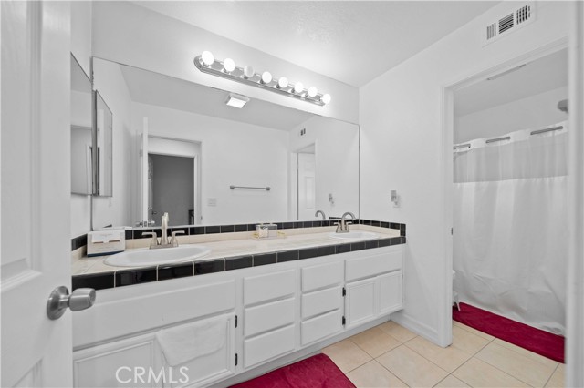 Detail Gallery Image 18 of 23 For 7501 W Avenue L11, Lancaster,  CA 93536 - 5 Beds | 3 Baths