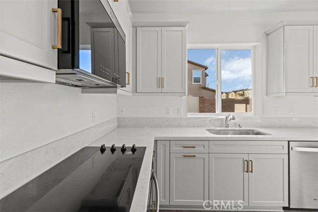 Detail Gallery Image 5 of 15 For 9667 Salamanca St, Riverside,  CA 92508 - 3 Beds | 2/1 Baths