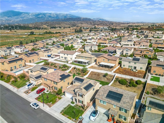 Detail Gallery Image 4 of 39 For 1015 Barberry Ln, Calimesa,  CA 92320 - 4 Beds | 3 Baths