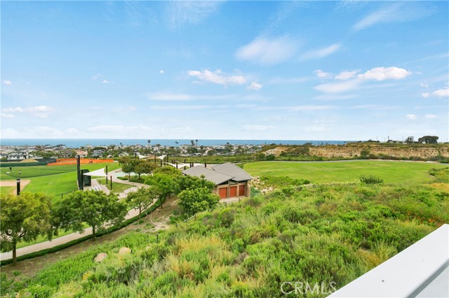 Detail Gallery Image 14 of 32 For 12 Land Fall Ct, Newport Beach,  CA 92663 - 3 Beds | 2/1 Baths