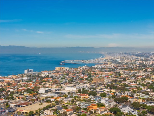 Detail Gallery Image 41 of 42 For 6146 Pacific Coast, Redondo Beach,  CA 90505 - 2 Beds | 3 Baths