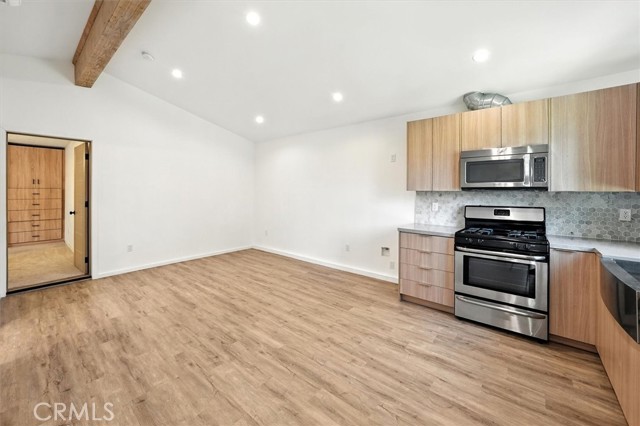 Detail Gallery Image 29 of 41 For 8846 Laramie Ave, Winnetka,  CA 91306 - 4 Beds | 3 Baths