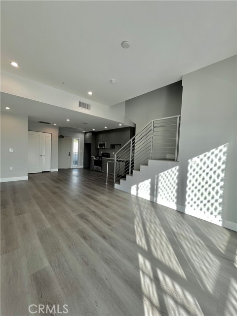 Detail Gallery Image 9 of 26 For 1223 N Hayworth Ave #8,  West Hollywood,  CA 90046 - 2 Beds | 2/1 Baths