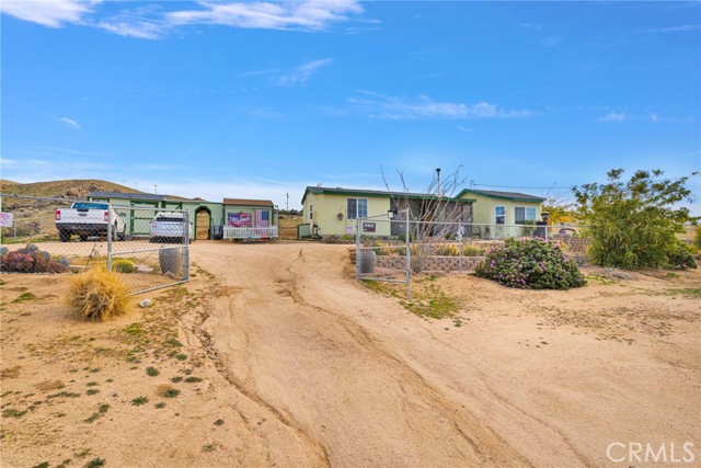 Detail Gallery Image 6 of 53 For 25885 Santa Rosa, Apple Valley,  CA 92308 - 2 Beds | 1 Baths