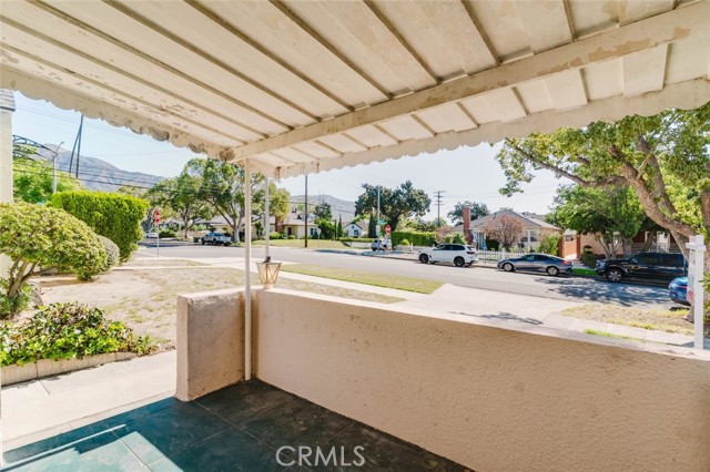735 East Verdugo Avenue photo 7