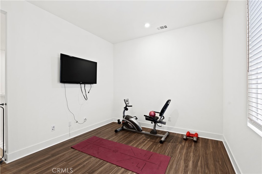 MLS #IV25027900 img 34