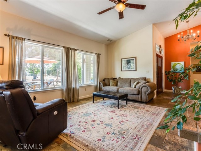 Detail Gallery Image 11 of 69 For 1575 Parkhill Rd, Santa Margarita,  CA 93453 - 4 Beds | 2/1 Baths