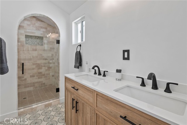 Detail Gallery Image 21 of 28 For 9044 Bigby St, Downey,  CA 90241 - 4 Beds | 3 Baths
