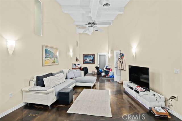 Detail Gallery Image 32 of 42 For 125 N Raymond Ave #413,  Pasadena,  CA 91103 - 3 Beds | 2/1 Baths