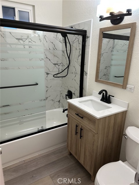 Detail Gallery Image 5 of 27 For 4832 Mitchell Ave, Riverside,  CA 92505 - 2 Beds | 2 Baths