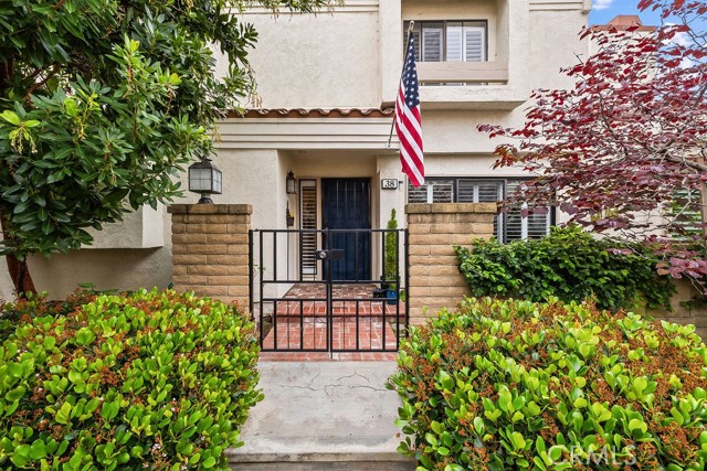 Image 1 of 33 For 38 Navarre  138