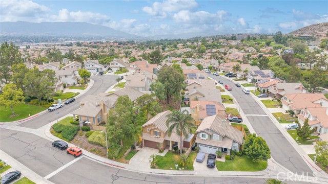 560 Shenandoah Road, Corona CA: https://media.crmls.org/medias/b9b805fa-bb52-4e23-baf4-7b1a21f073c7.jpg