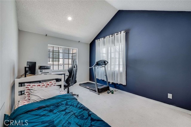 Detail Gallery Image 19 of 24 For 2461 Oneida St #B,  Pasadena,  CA 91107 - 4 Beds | 2/1 Baths