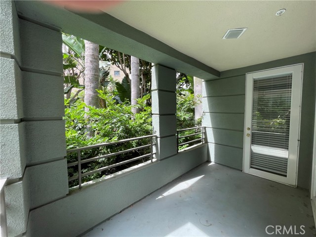2253 Martin, Irvine CA: https://media.crmls.org/medias/b9b83fb5-f309-4e4e-922f-e16bfae7cb72.jpg