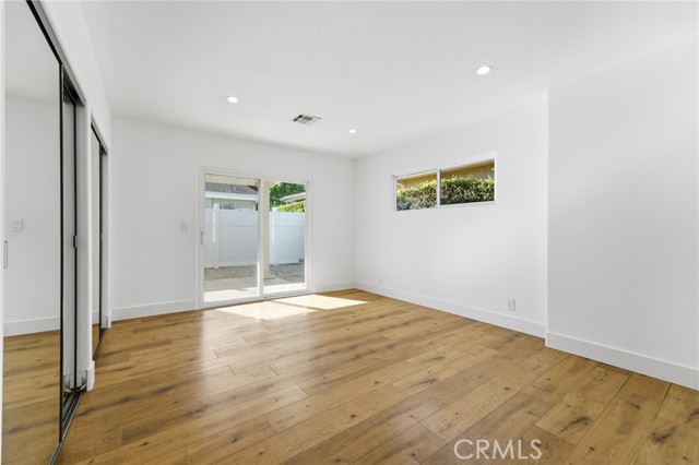 Detail Gallery Image 19 of 57 For 6015 Laurelgrove, North Hollywood,  CA 91606 - 5 Beds | 5 Baths