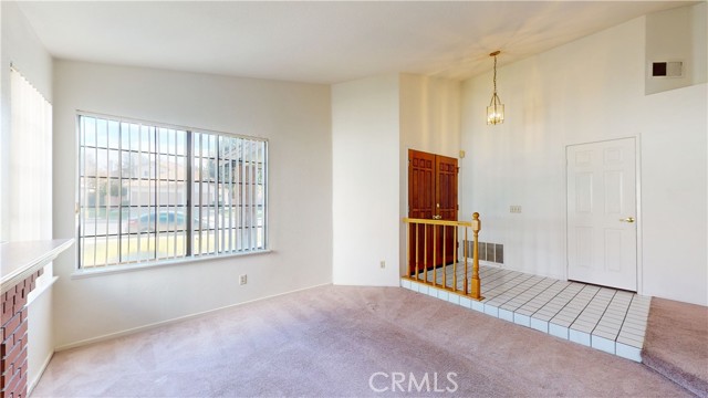 Living room / Entry way