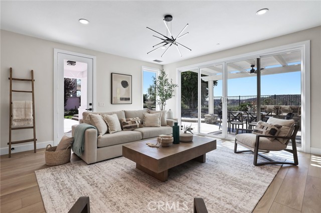 Detail Gallery Image 16 of 75 For 41 Long View Rd, Coto de Caza,  CA 92679 - 4 Beds | 4/1 Baths