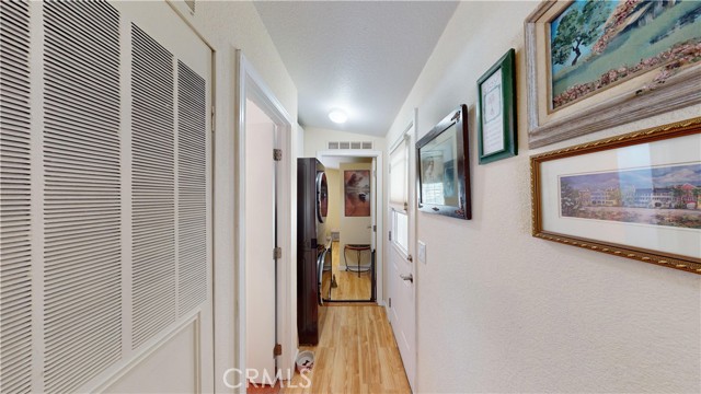 Detail Gallery Image 7 of 34 For 7652 Garfield Ave #100,  Huntington Beach,  CA 92648 - 1 Beds | 1 Baths