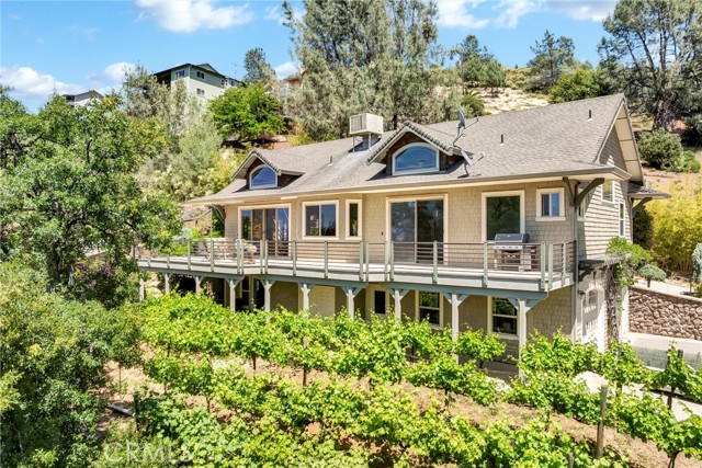3420 Bergeson Court, Kelseyville CA: https://media.crmls.org/medias/b9bb0c83-53fb-4e88-a237-571665f95b52.jpg